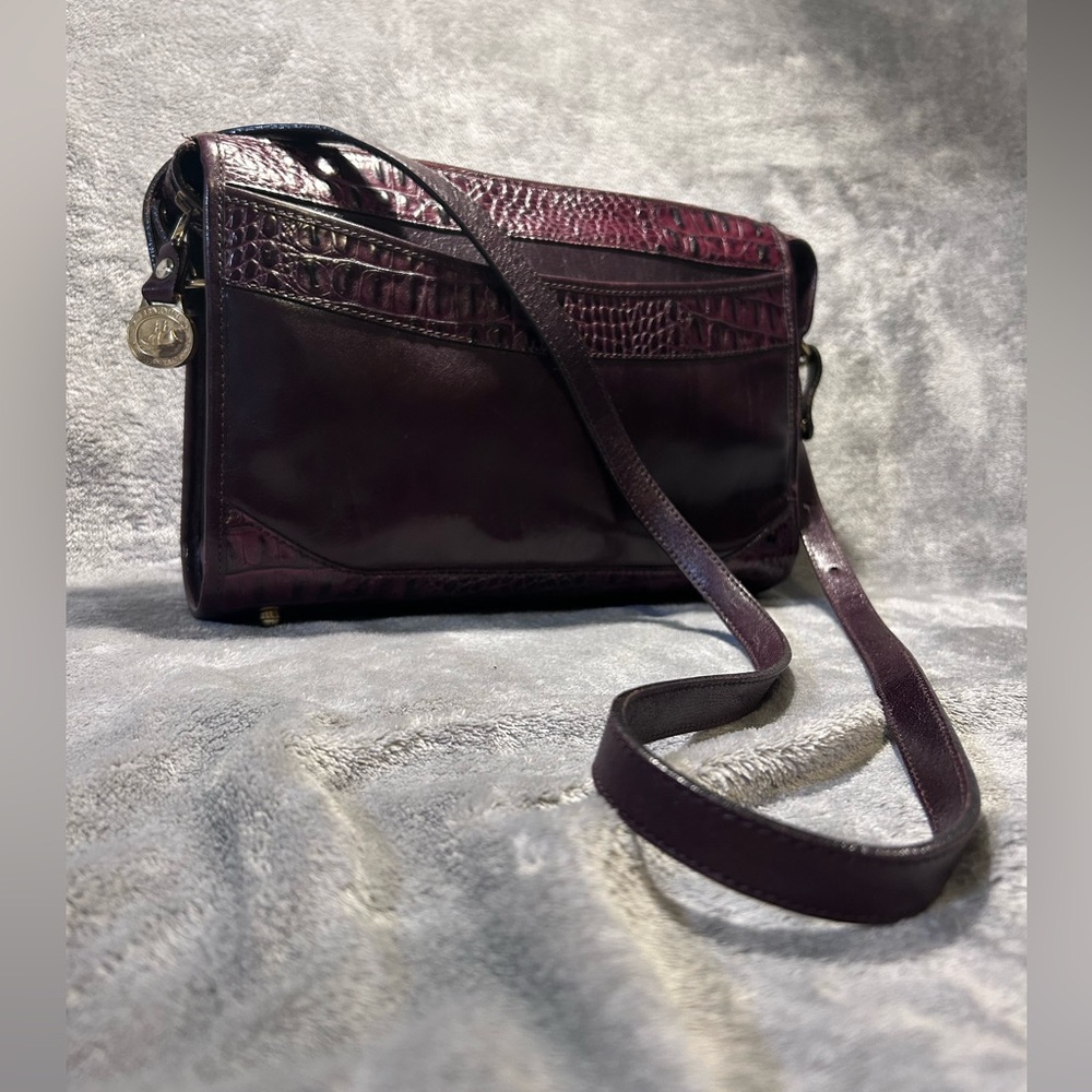 Vintage Brahmin Croc Embossed Mahogany Leather Crossbody Bag